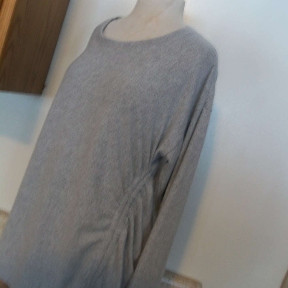 NWT STYLE & CO CORE FASHION L LT GREY HEATHER TOP